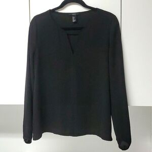 Forever 21 Women's Large Black v Neck Dress Shirt